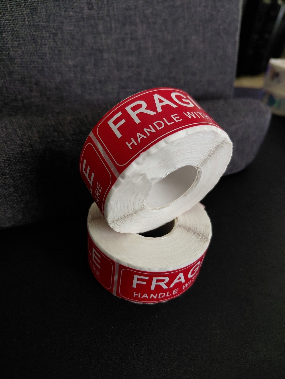 500ct. FRAGILE STICKERS 1"H x 3"W - Bonus 3 Random Polymailers - Picture 5 of 6
